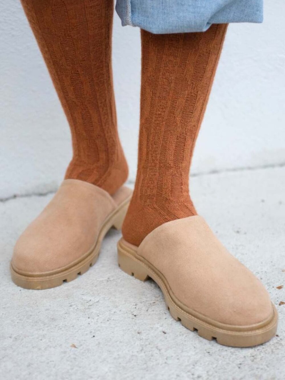 Small Lot Lug Sole Clog - Honey Canvas Size 8